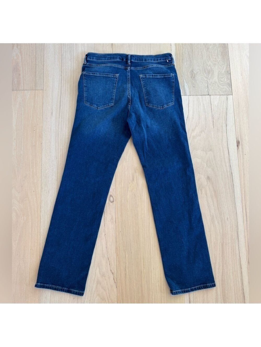 Tommy Hilfiger Greenwich Straight Jeans Medium Wash Size 12 - Picture 2 of 7